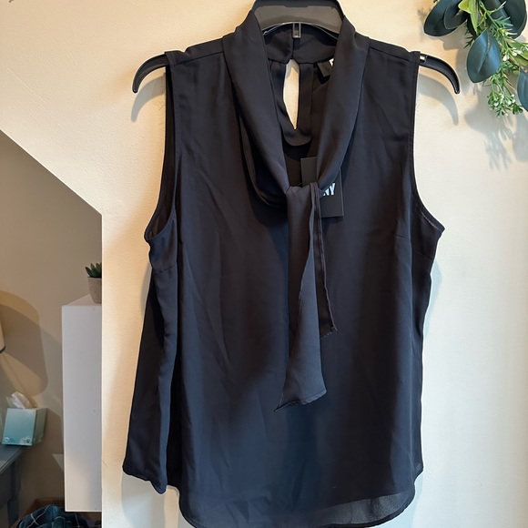 NWT DKNY Black Blouse, size M - Picture 6 of 12